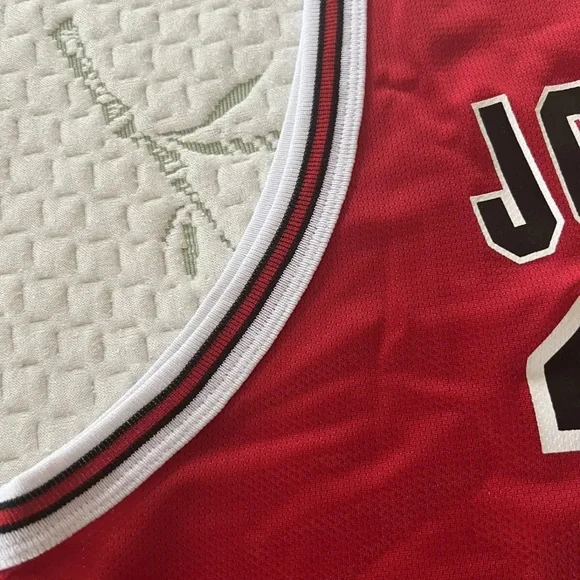Vintage 1990s Micheal Jordan jersey. Youth size XL 18-20. Excellent condition